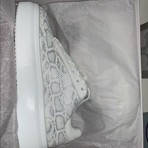 NEVER WORN. cheetah print sparkle platforms